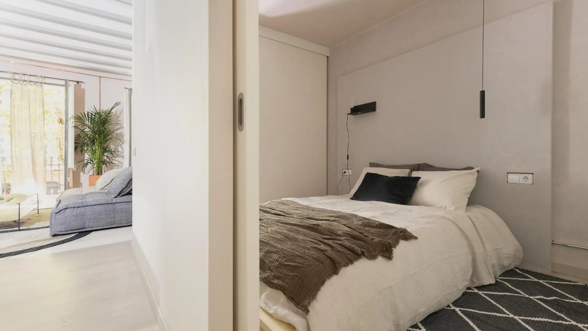 Pipa - Charming One Bedroom With Balcony Barcelona