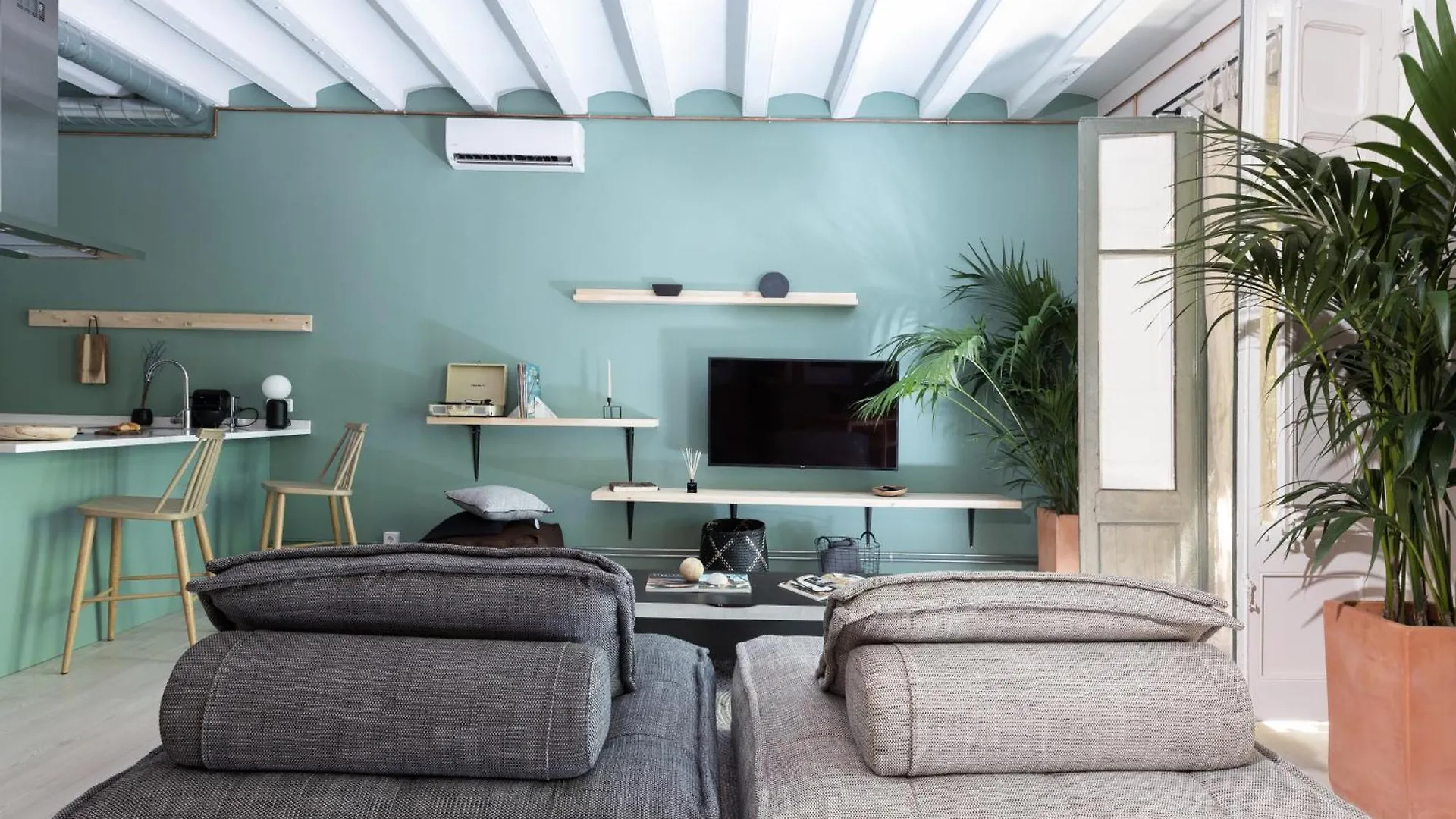 Apartment Pipa - Charming One Bedroom With Balcony Barcelona Spain